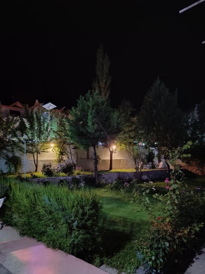 Taaj Residence Skardu Esterno foto