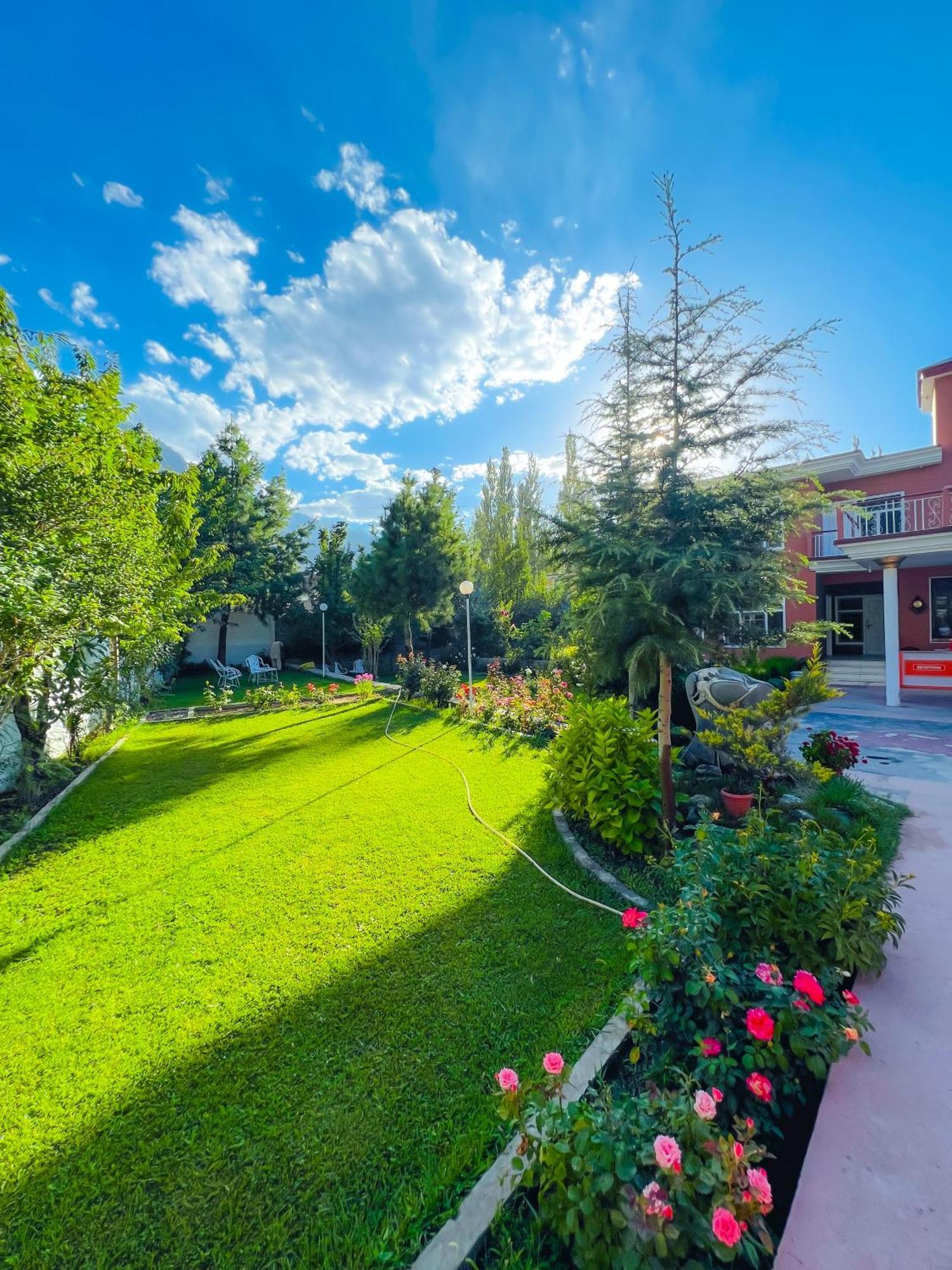 Taaj Residence Skardu Esterno foto
