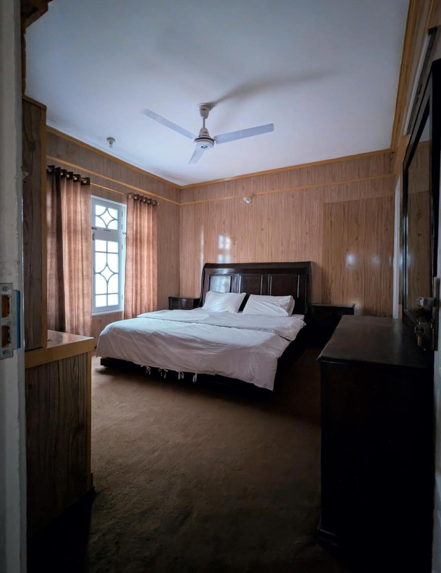 Taaj Residence Skardu Esterno foto